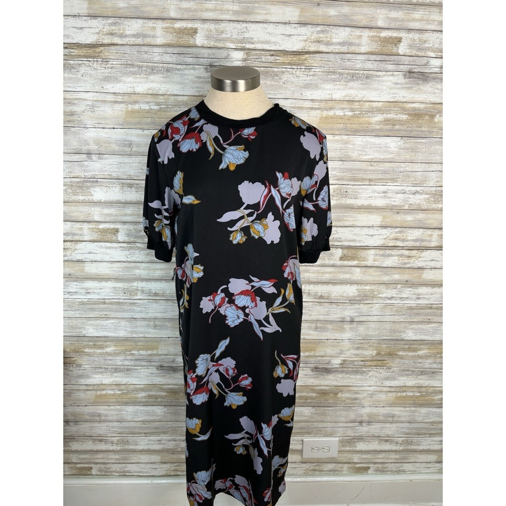Who What Wear Black w/Multi Floral Print Short Sleeve Midi Dress Size Small